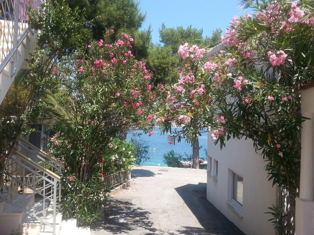 Holiday Home Milenka Rogoznica  Buitenkant foto